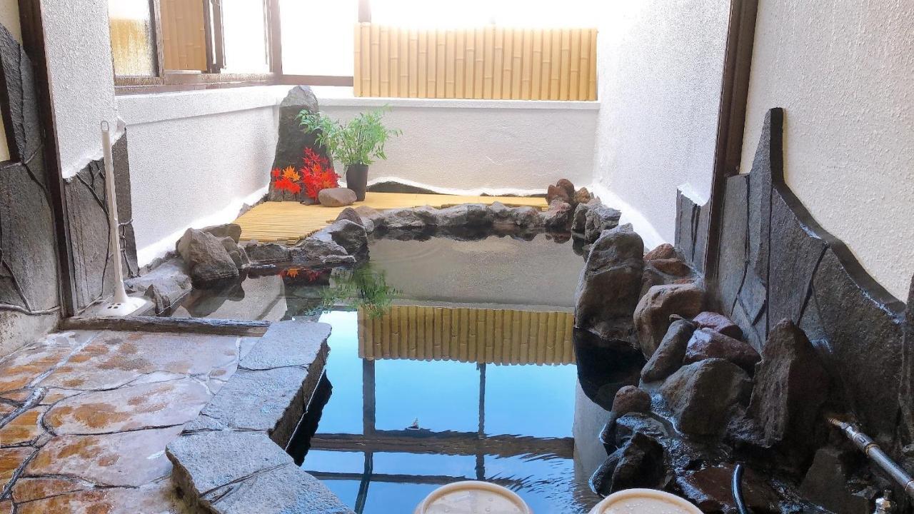 Sanso Tanaka Hotel Yufu Buitenkant foto